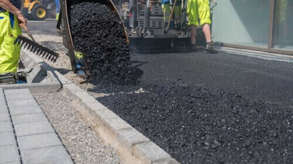 how much to pave driveway
