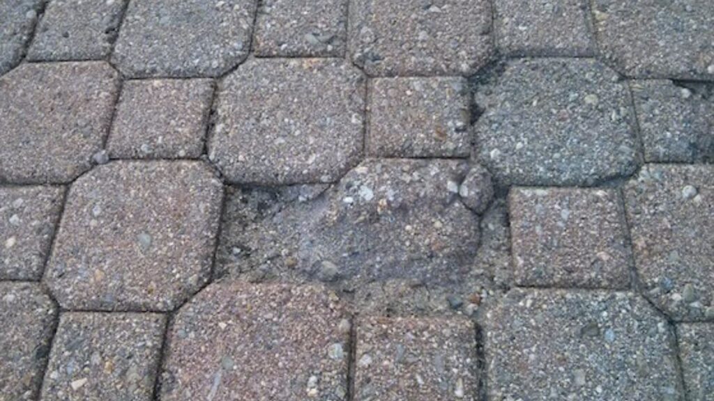 How Much Does it Cost to Reset Pavers