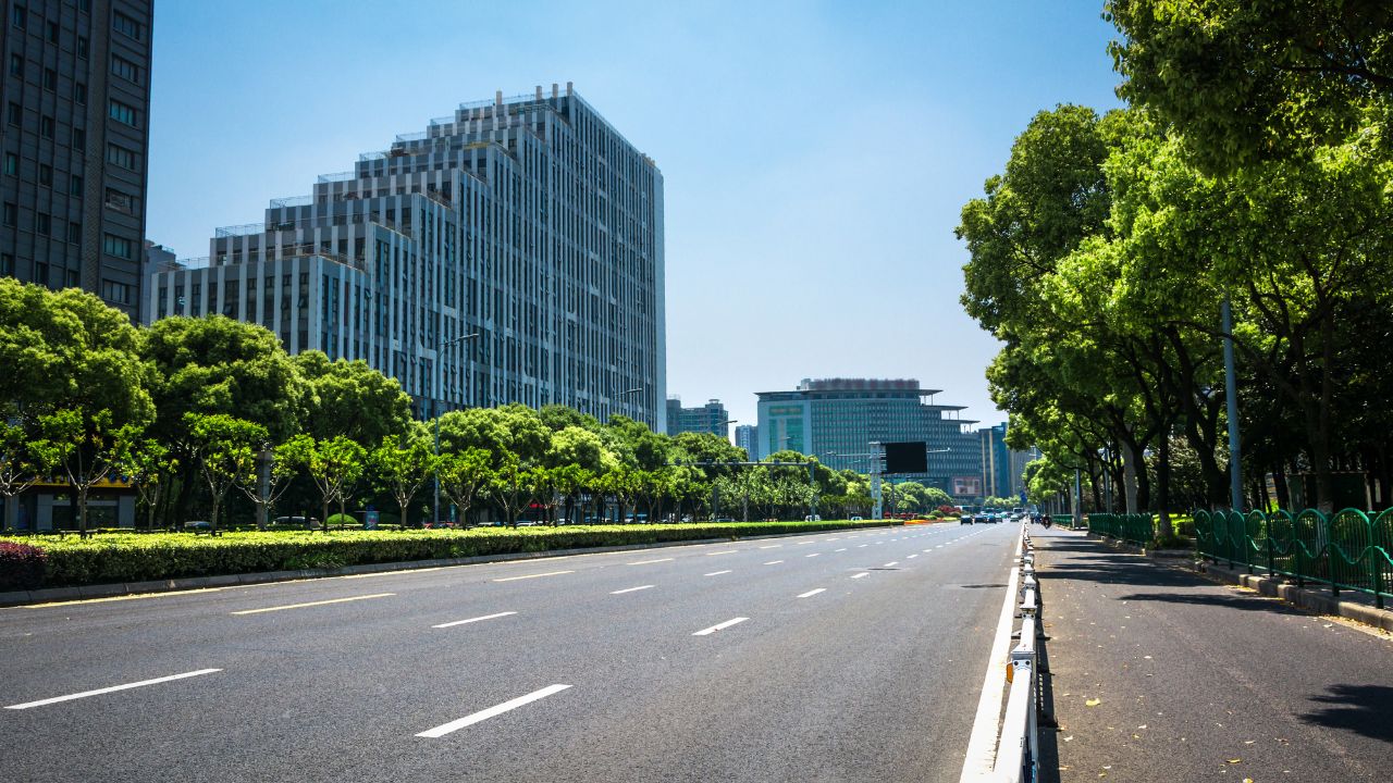 How Much Does asphalt paver Installation Cost? Pavers Experts