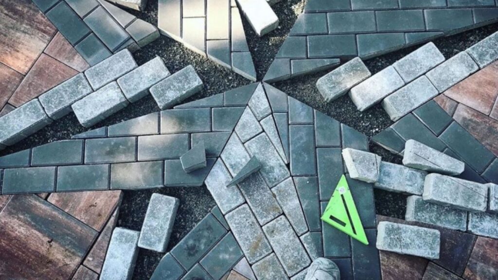 interlock cost per square foot